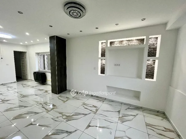 Eladó ház Újszász 63 nm