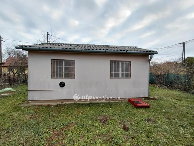 Eladó üdülő és hétvégi ház Jászapáti 35 nm
