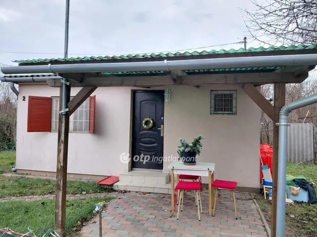 Eladó üdülő és hétvégi ház Jászapáti 35 nm