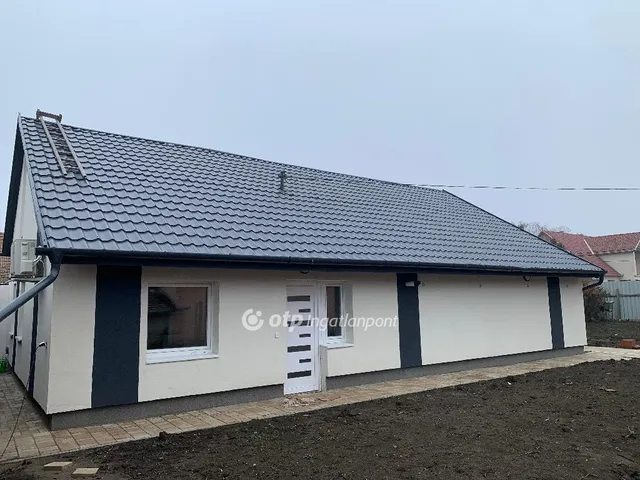 Eladó ház Szolnok 100 nm