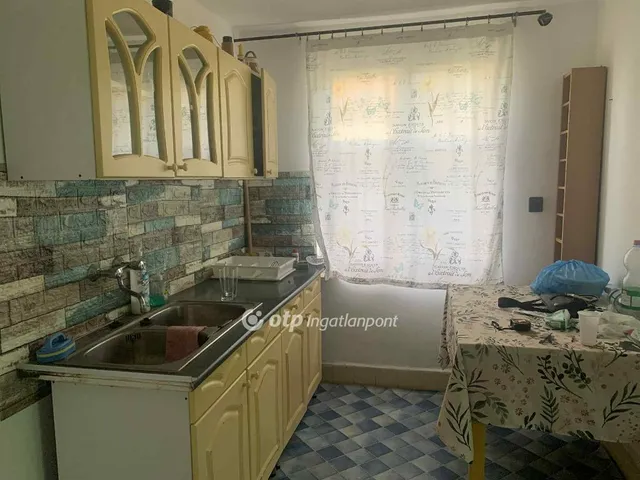 Eladó ház Csemő 46 nm