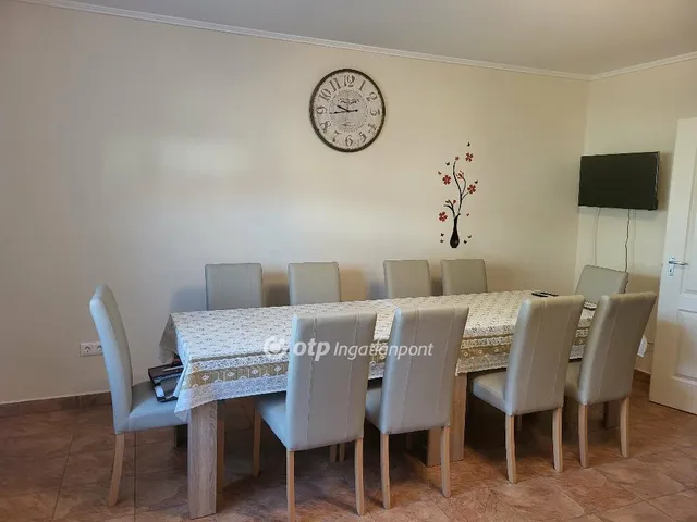 Eladó ház Boldog 155 nm