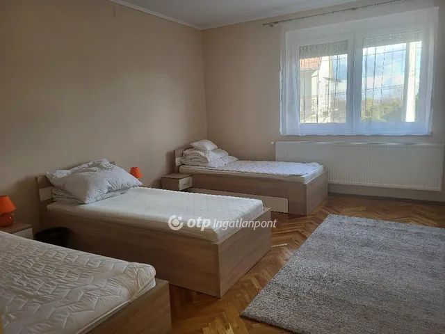 Eladó ház Boldog 155 nm