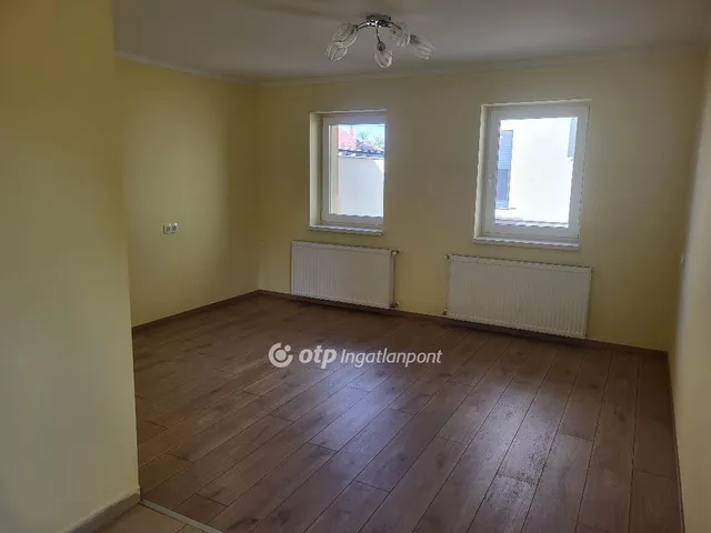 Eladó ház Boldog 155 nm