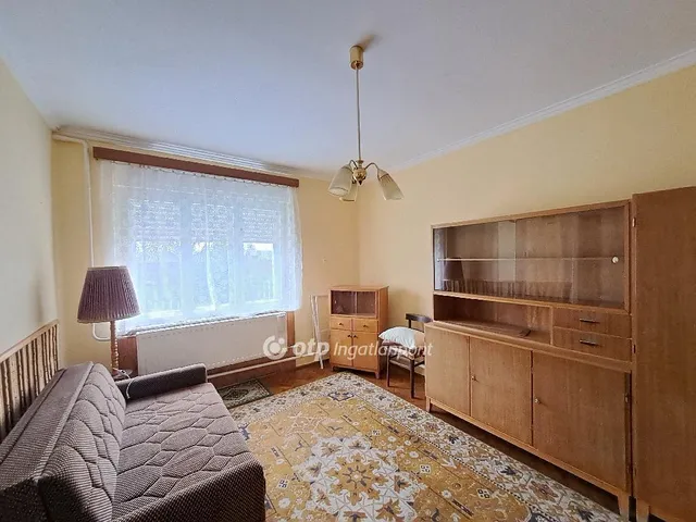 Eladó ház Kisújszállás 69 nm