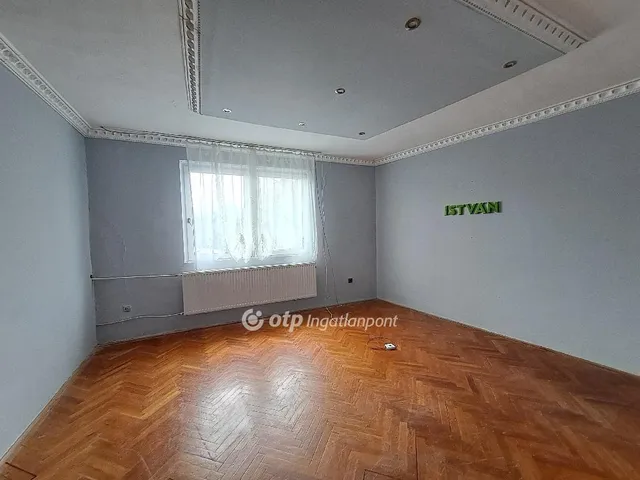 Eladó ház Kisújszállás 184 nm