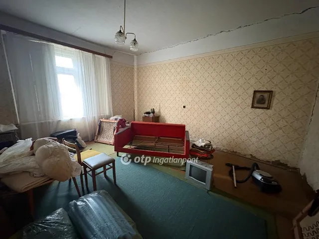 Eladó ház Kisújszállás 61 nm