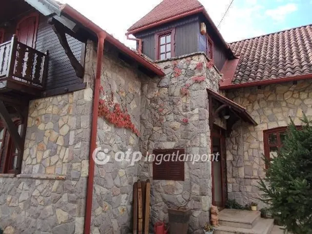 Eladó ház Jászberény 163 nm