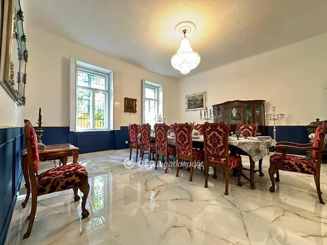 Eladó ház Albertirsa 269 nm