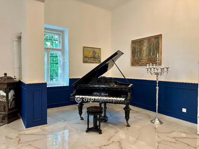 Eladó ház Albertirsa 269 nm