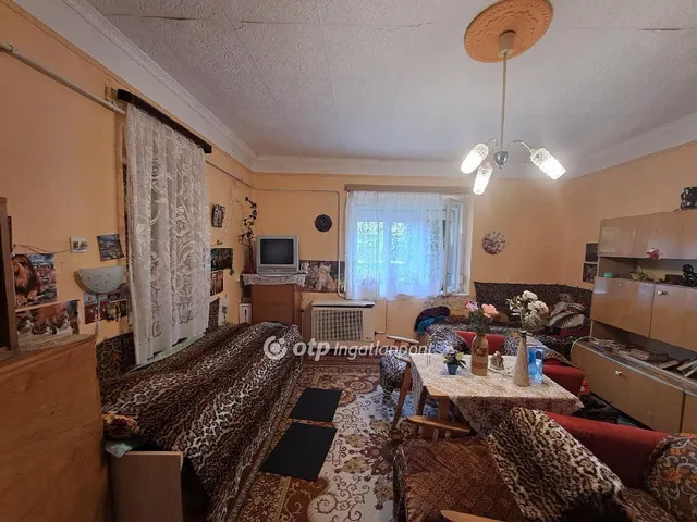 Eladó ház Kisújszállás 69 nm