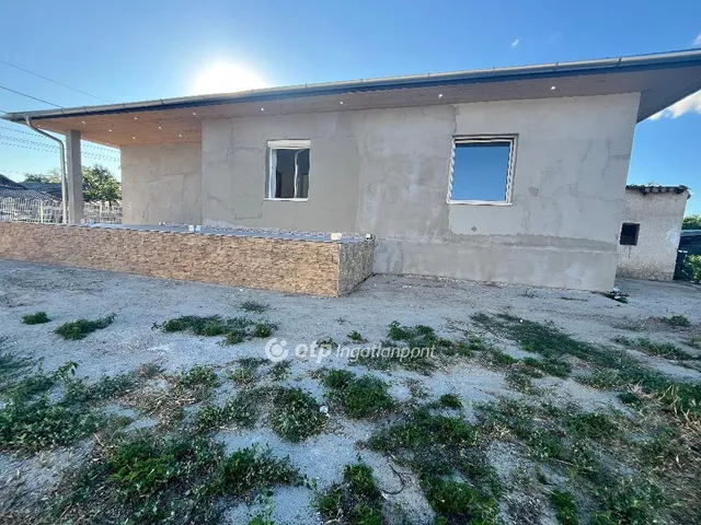 Eladó ház Tura 65 nm