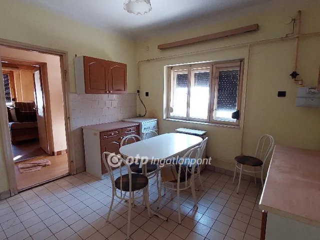 Eladó ház Kisújszállás 60 nm