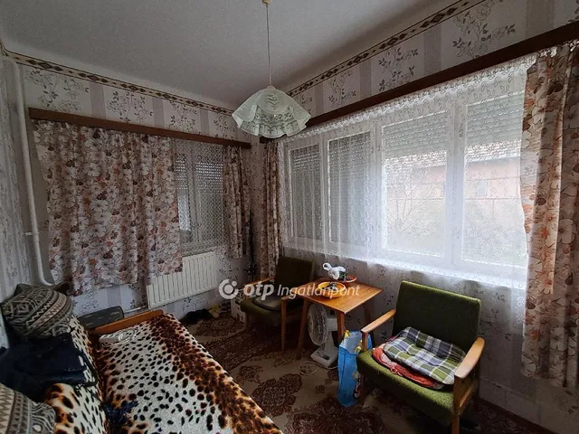 Eladó ház Kisújszállás 69 nm