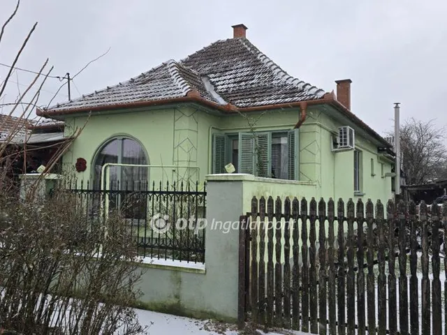 Eladó ház Kaba 90 nm