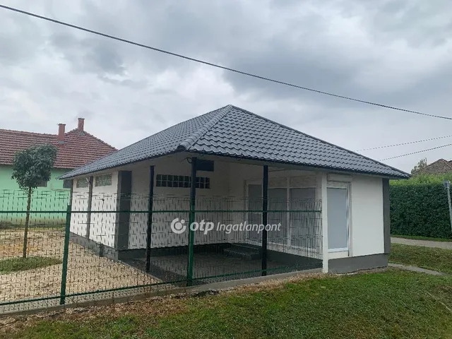 Eladó ház Túrkeve 60 nm