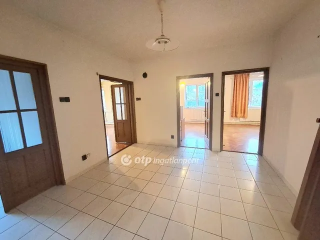 Eladó ház Kunhegyes 96 nm