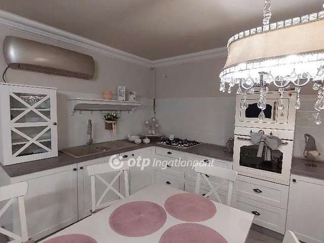 Eladó ház Kisújszállás 150 nm