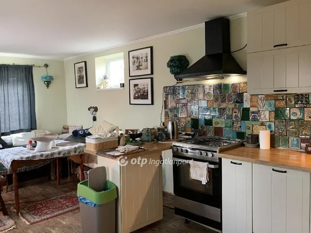 Eladó ház Törtel 81 nm