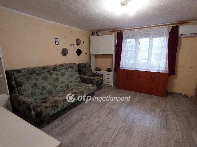 Eladó ház Kisújszállás 45 nm