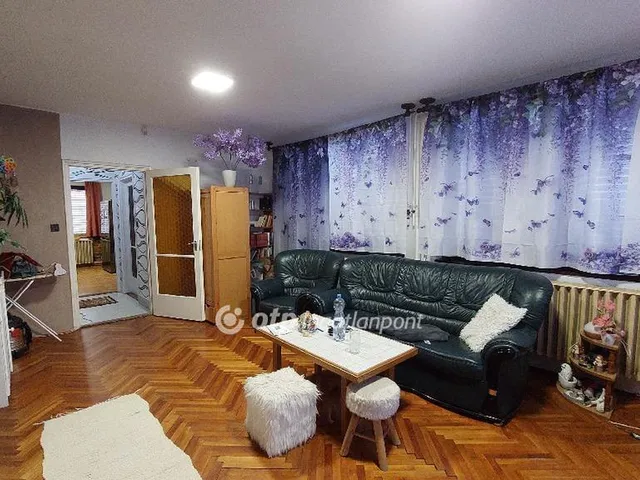 Eladó ház Tiszaroff 108 nm