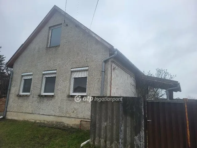 Eladó ház Jászfényszaru 67 nm