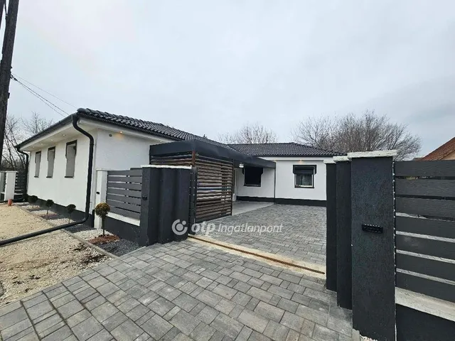 Eladó ház Szolnok 111 nm