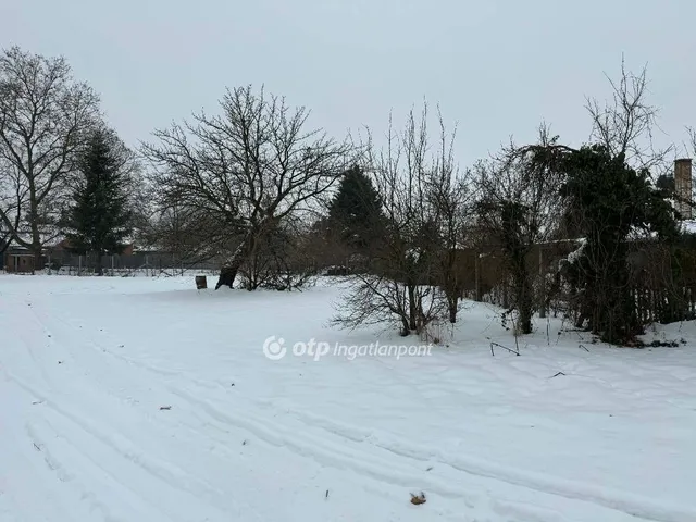 Eladó telek Jászfényszaru 1328 nm