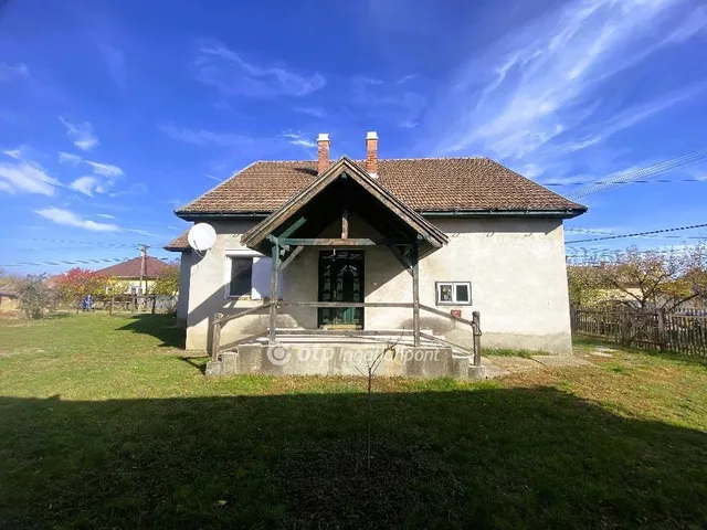 Eladó ház Kisújszállás 98 nm