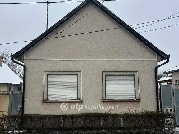 Eladó ház Cegléd 105 nm