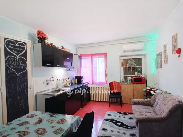 Eladó ház Alattyán 97 nm