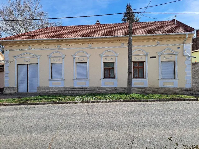 Eladó ház Békés 400 nm