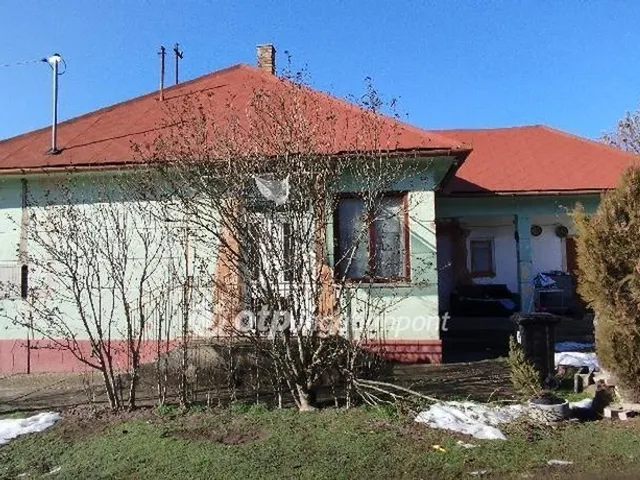 Eladó ház Tápiószecső 66 nm