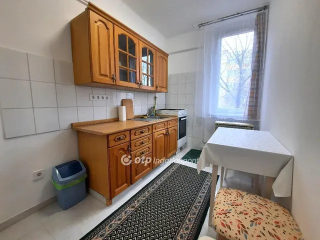 Eladó lakás Szolnok 37 nm