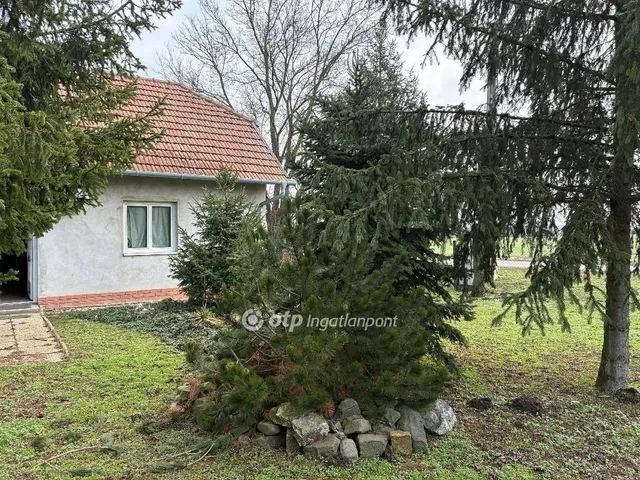 Eladó mezőgazdasági ingatlan Sarkad 40 nm