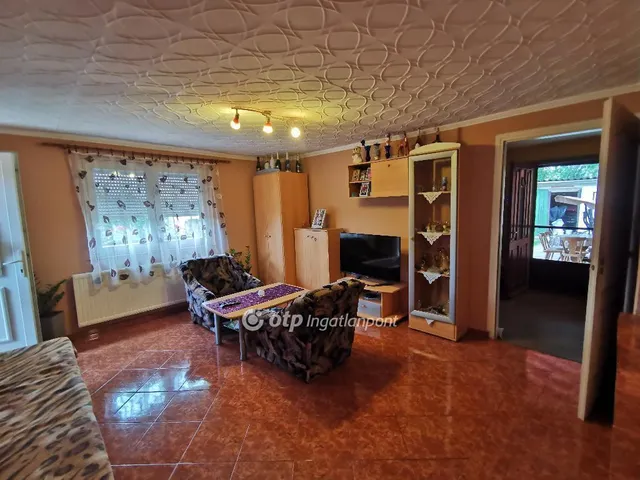 Eladó ház Törtel 118 nm