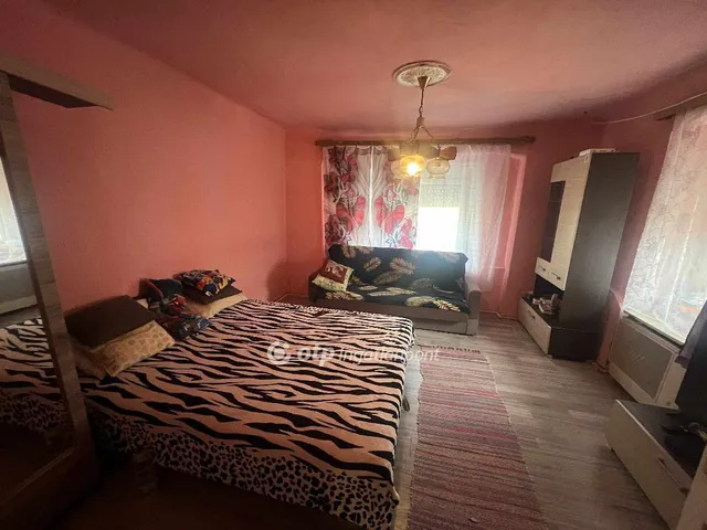 Eladó ház Tápiószele 50 nm