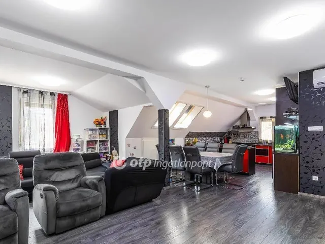 Eladó lakás Gyömrő 278 nm