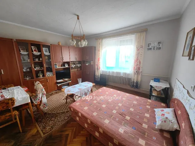 Eladó ház Bucsa 93 nm