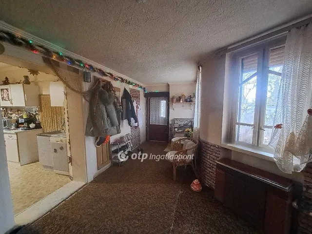 Eladó ház Kenderes 100 nm