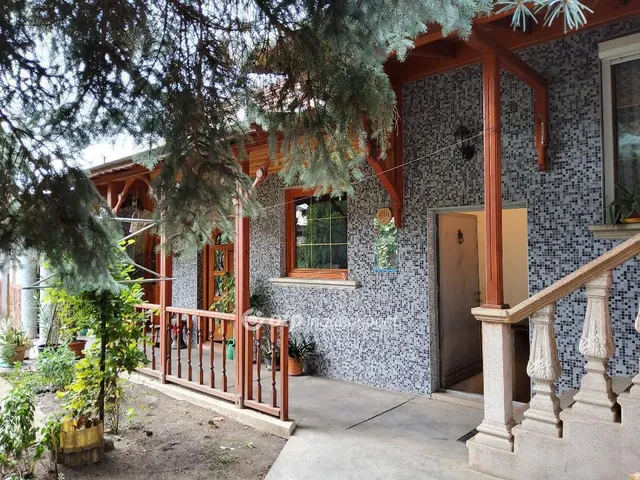 Eladó ház Hatvan 140 nm