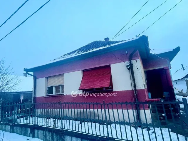 Eladó ház Jászladány 63 nm