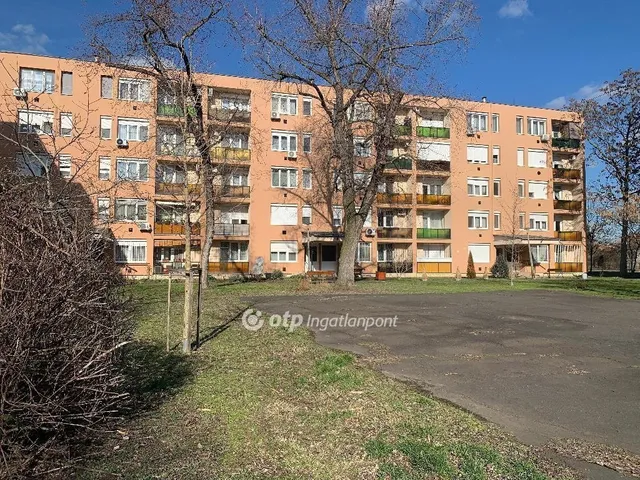 Eladó lakás Szolnok 54 nm