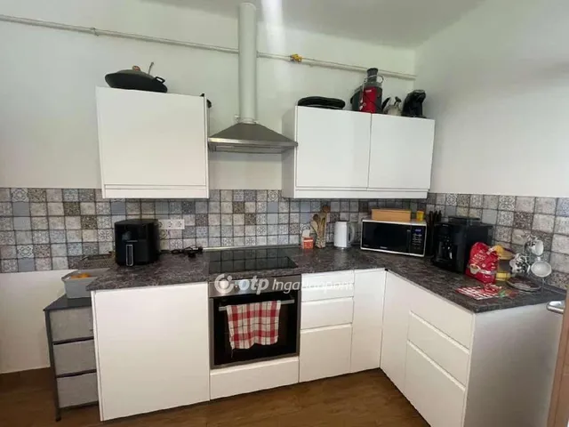 Eladó üdülő és hétvégi ház Jászkarajenő 94 nm