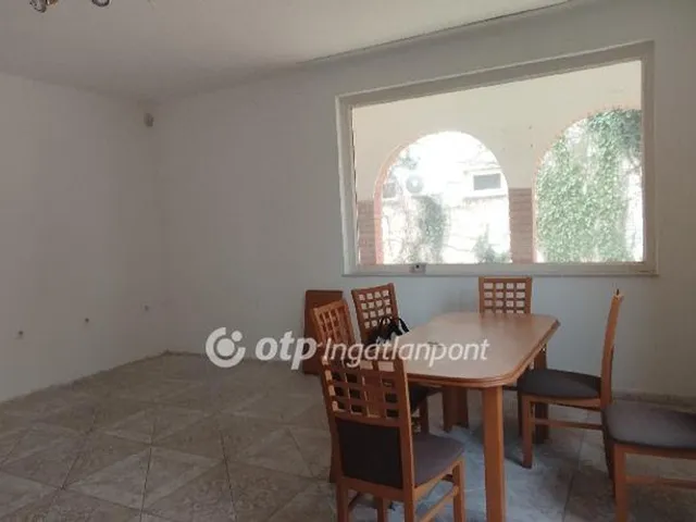 Eladó ház Jászberény 206 nm