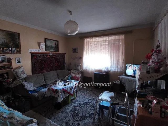 Eladó ház Kisújszállás 87 nm