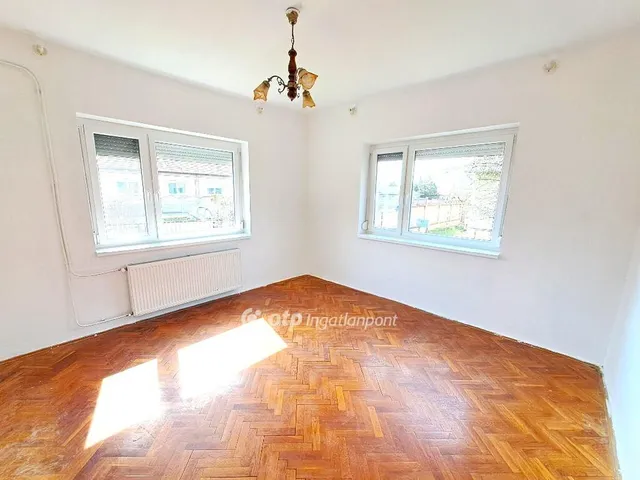 Eladó ház Abony 80 nm