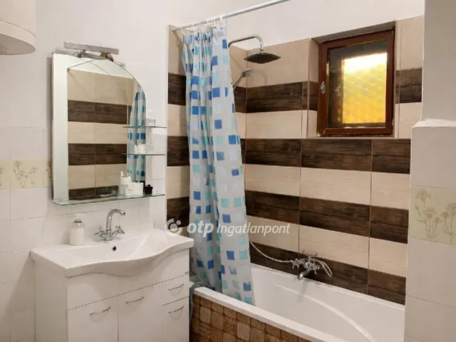 Eladó ház Cegléd 74 nm