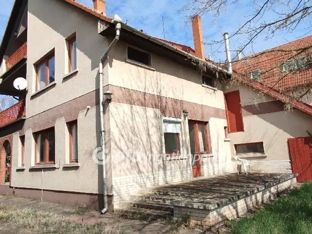 Eladó ház Jászberény 206 nm