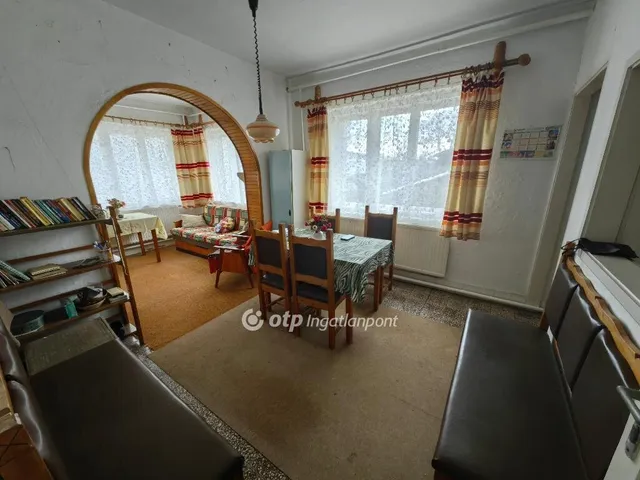 Eladó ház Kisújszállás 91 nm